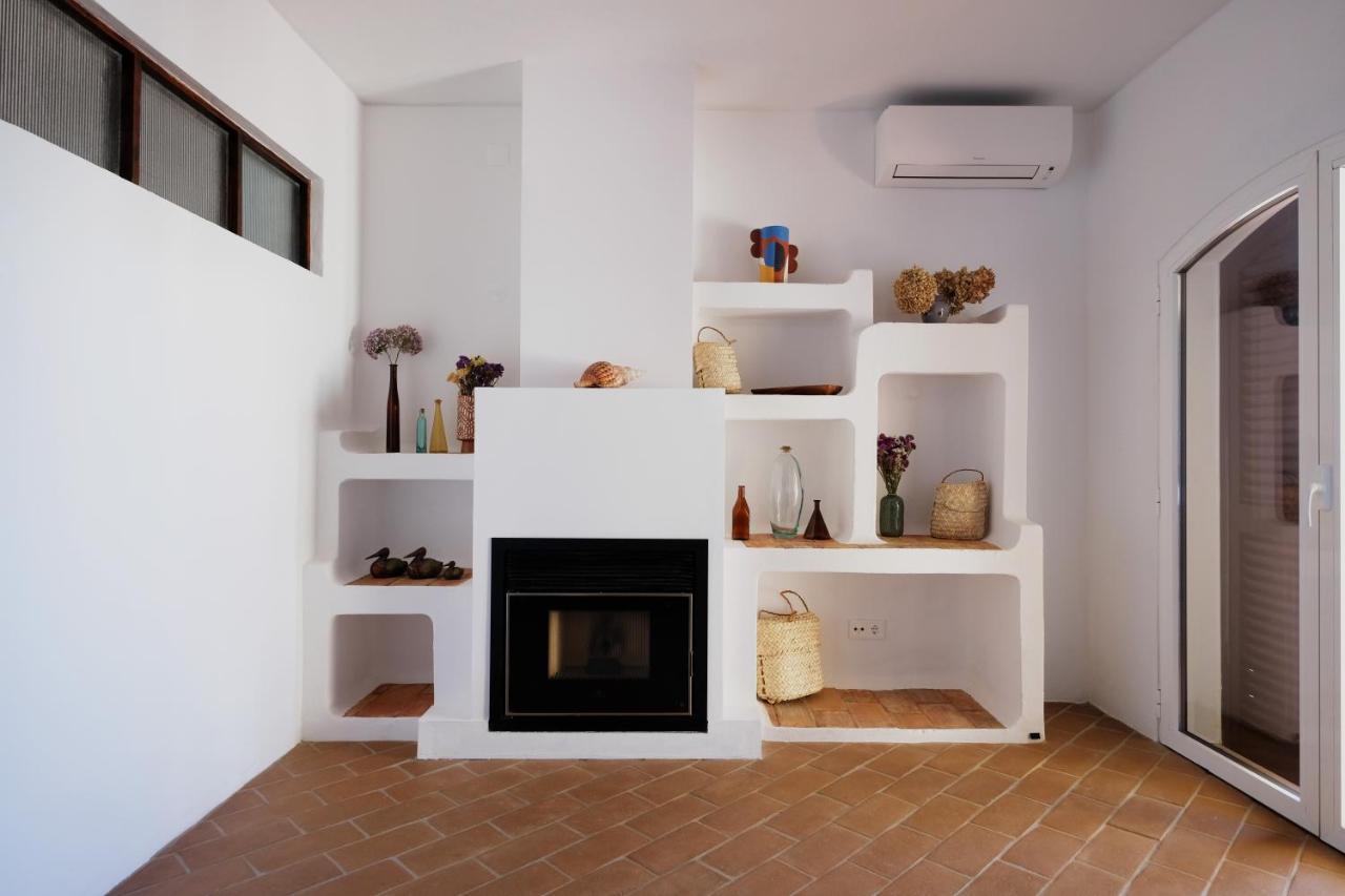 Cozy Beach Apartment W/ Sea View, Free Parking & Ac Carvoeiro  Exterior photo